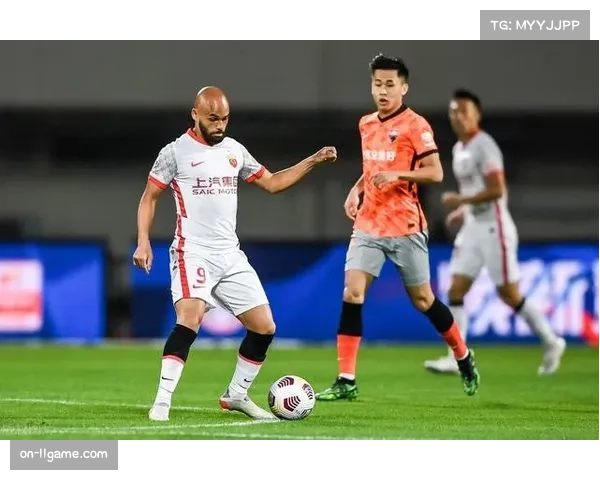 高位逼抢与快速转换：解析四月争冠集团的主要战术风格